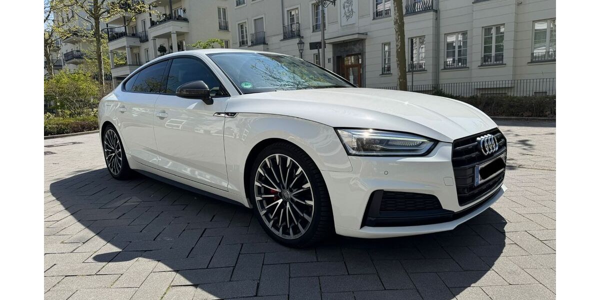 Audi A5 121.500 km 22.990 &euro; Düsseldorf 40549