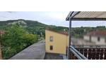 ruhig gelegenes Dreifamilienhaus mit Garagen , teilw. freiwerdend - Mehrfamilienhaus, Wohnhaus Kahla | Angebot:26095730