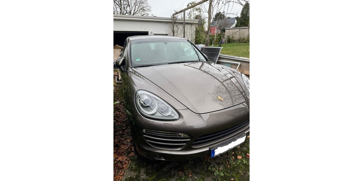 Porsche Cayenne 199.000 km 26.600 &euro; Bonn 53111