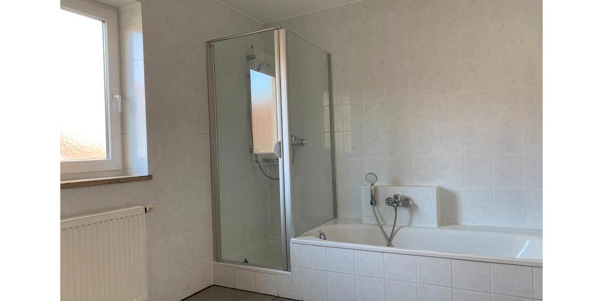 Reihenhaus Haag an der Amper Inkofen - 5.5 Zimmer, 135 m&sup2;, 1.690&euro; | Angebot:26440586