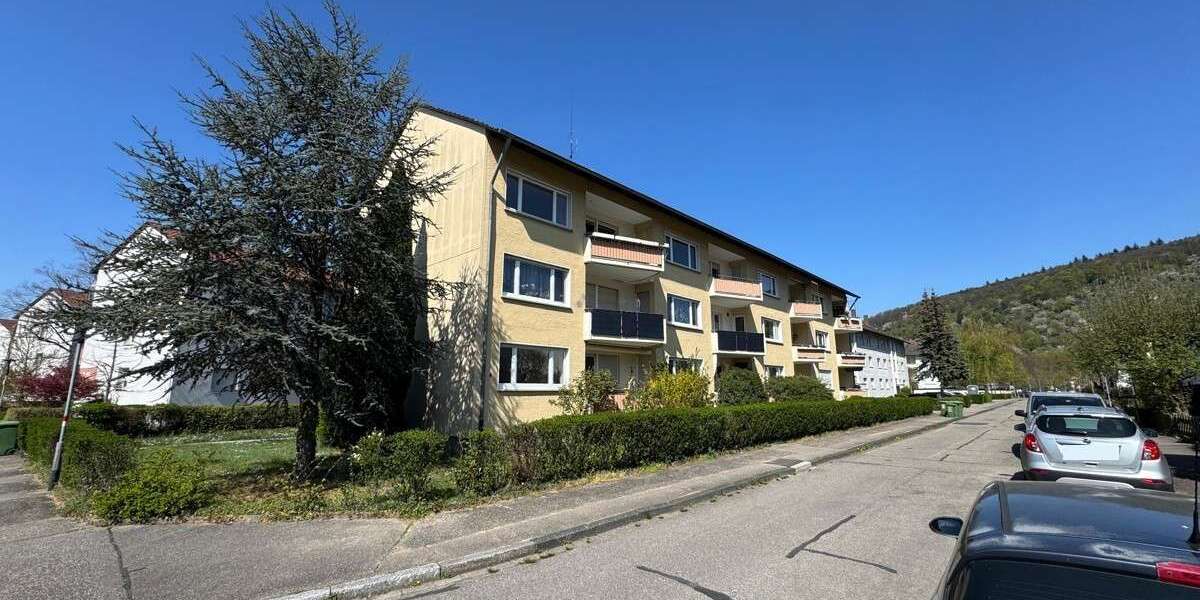 Wohnung zum Kaufen in Ettlingen 219.000 € 92 m² 3 zimmer