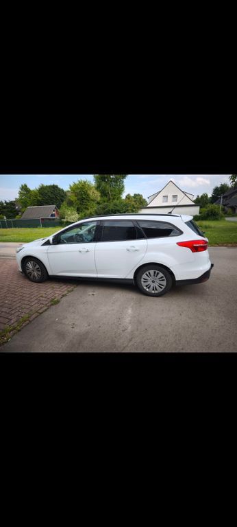 Ford Focus 214.000 km 4.999 € löhne 32584