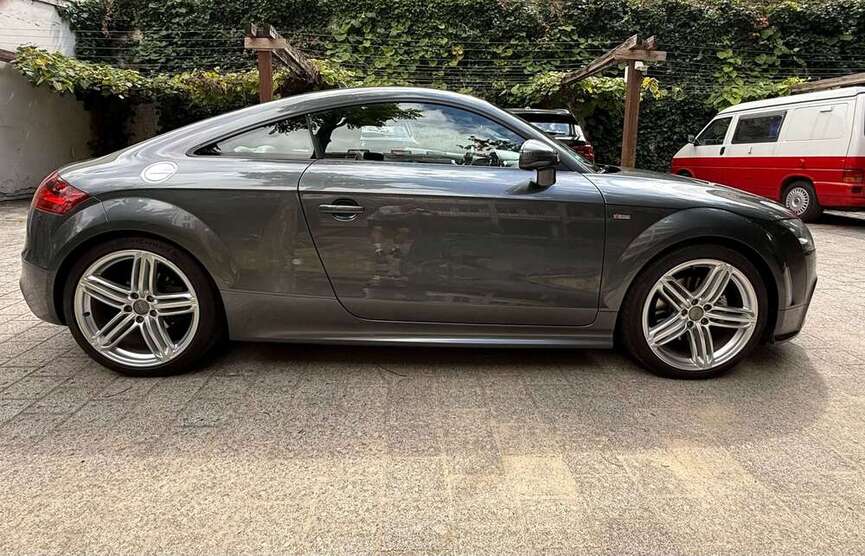 Audi TT 128.500 km 14.700 € Berlin 12159