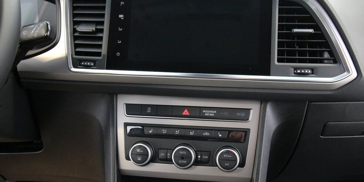 Seat Ateca 1.5 TSI Xperience NAVI+LED+KAMERA+WINTER 29.732 km 25.500 &euro; Hagenow 19230