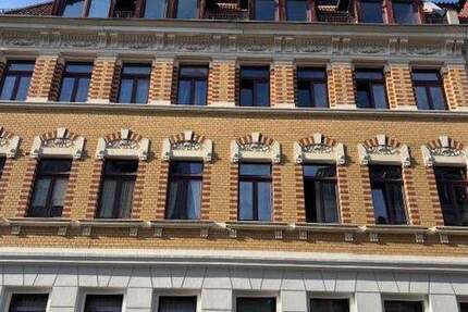 * Leutzsch * 2 Zimmer * KücheBad mit Fenster * Wanne * auf Wunsch mit EBK