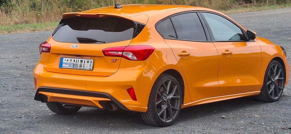 Ford Focus 44.500 km 23.500 &euro; Angelburg-Gönnern 35719