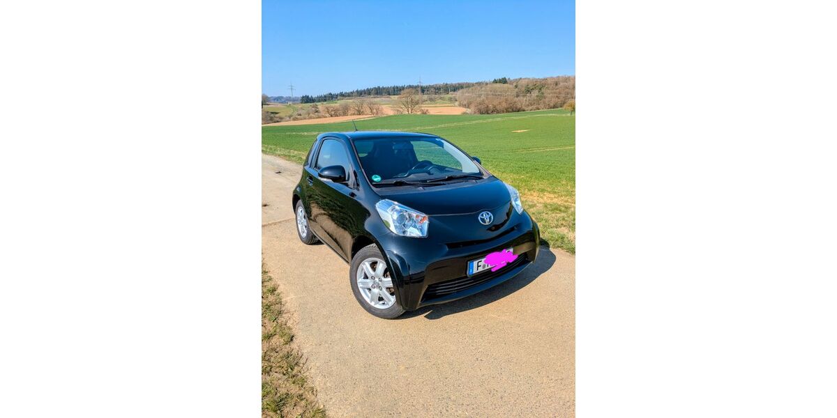 Toyota IQ 135.000 km 5.500 &euro; Solms 35606