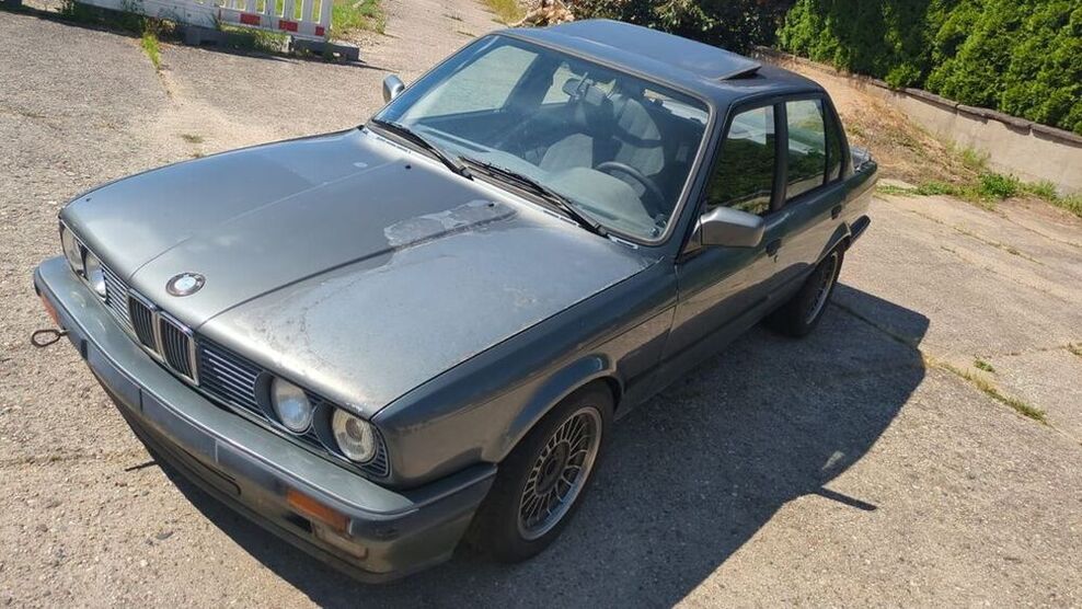 320