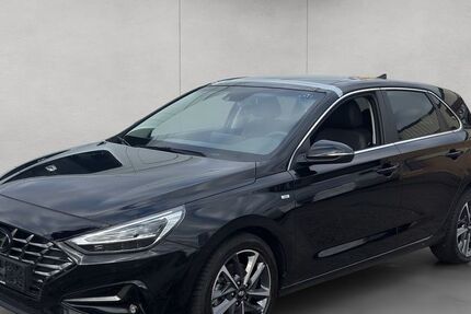 Hyundai i30 27.840 km 22.950 € Frankfurt 60386