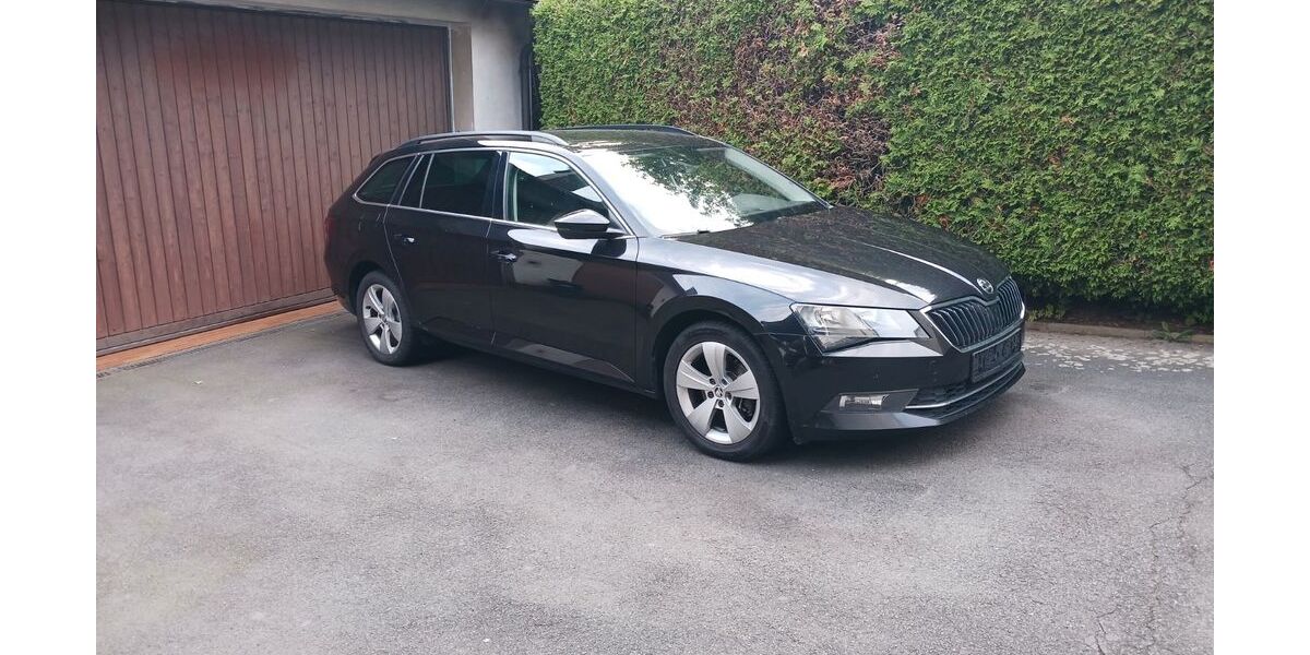 Skoda Superb 365.000 km 9.100 &euro; Bad Berneck 95460