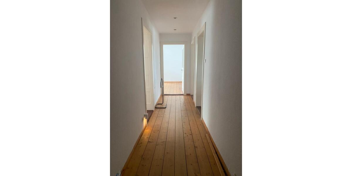 Hochparterre Hildesheim Oststadt/Stadtfeld - 4 Zimmer, 92 m&sup2;, 239.000&euro; | Angebot:26765444