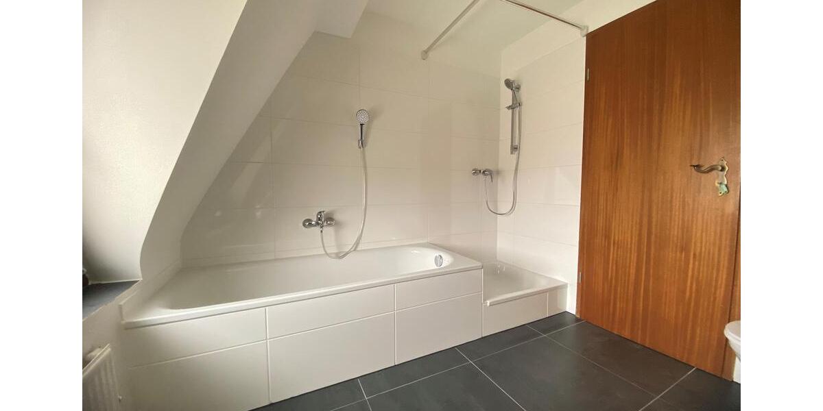 Etagenwohnung Bremen Huchting - 4 Zimmer, 114 m&sup2;, 1.250&euro; | Angebot:26676600