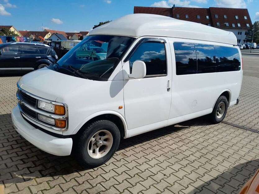 Chevrolet Express 102.000 km 7.500 € Bad Klosterlausnitz-Weißenborn 07639