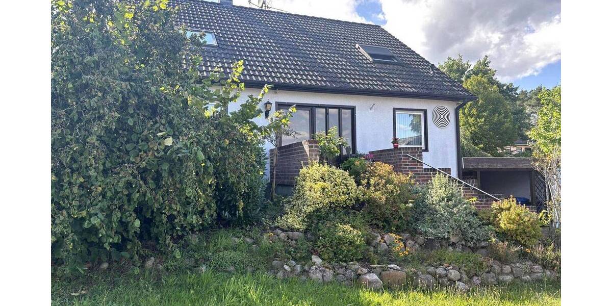 Einfamilienhaus Bergen - 5 Zimmer, 150 m&sup2;, 175.000&euro; | Angebot:25674280