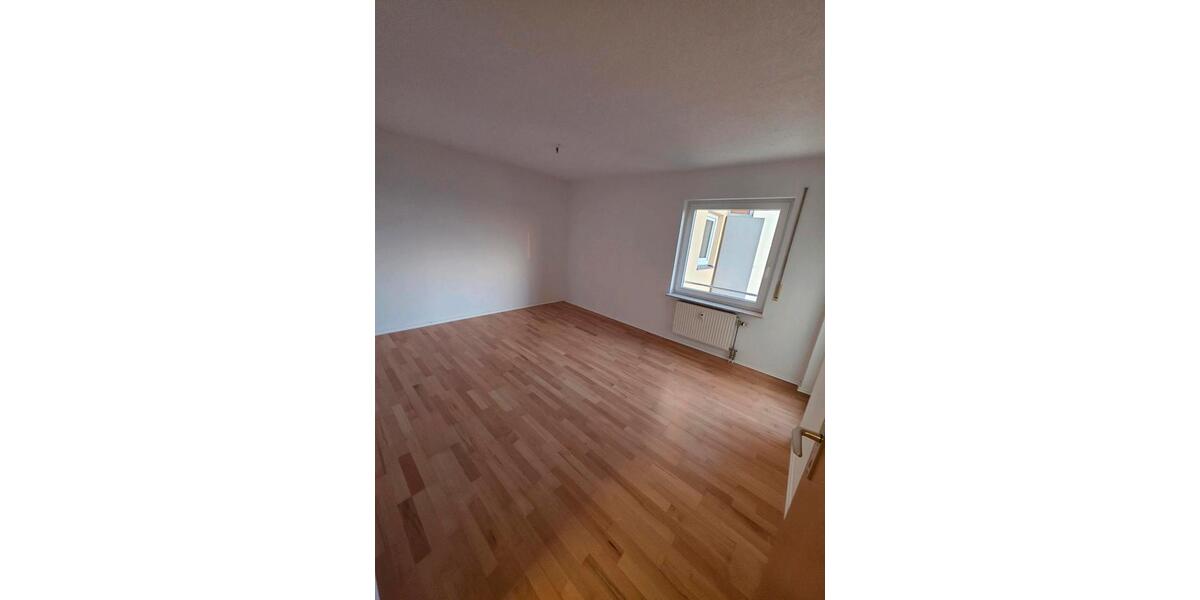 Etagenwohnung Bad Buchau - 3 Zimmer, 77 m&sup2;, 230.000&euro; | Angebot:26846058
