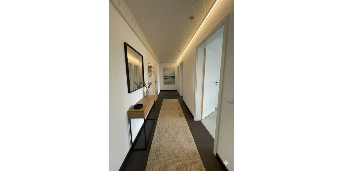 Dachgeschoßwohnung Delbrück - 5 Zimmer, 155 m&sup2;, 1.200&euro; | Angebot:25433333