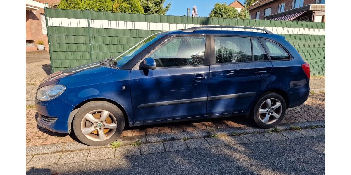 Skoda Fabia 255.000 km 2.900 &euro; Krefeld 47839