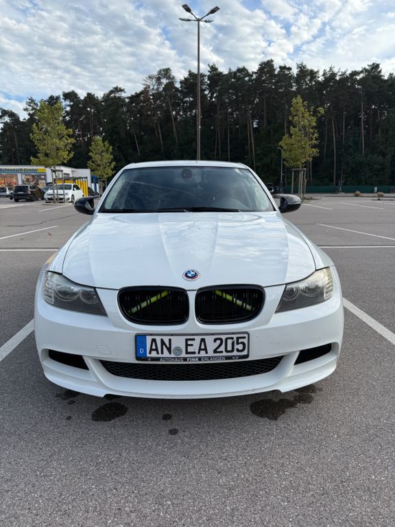 320