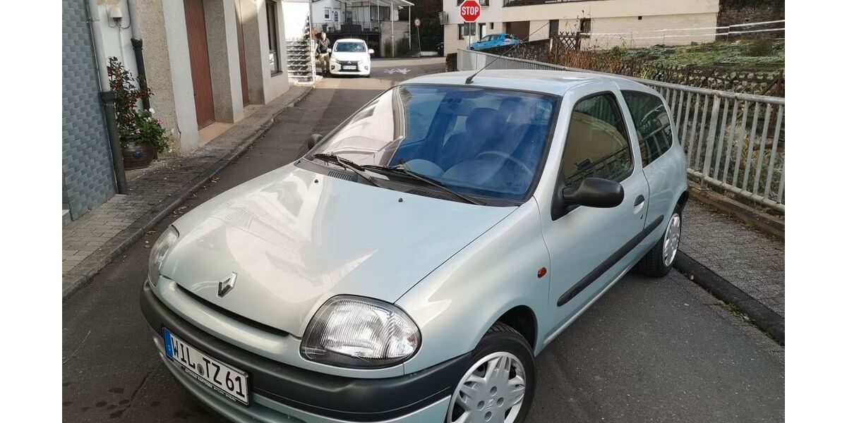 Renault Clio 75.000 km 3.000 &euro; Nohfelden 66625