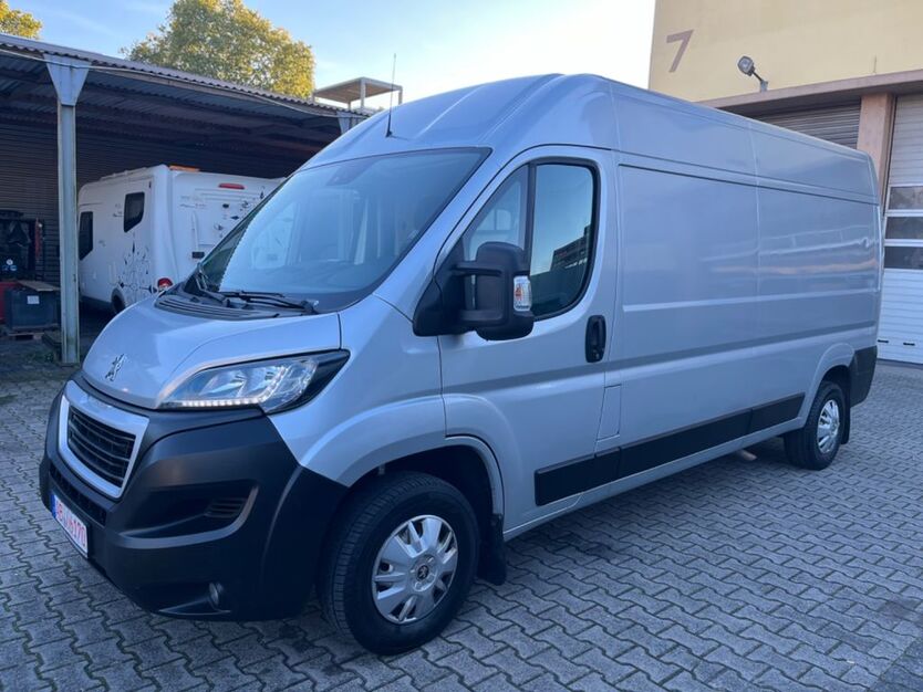 Peugeot Boxer 127.000 km 15.990 € Frankfurt am Main 65933