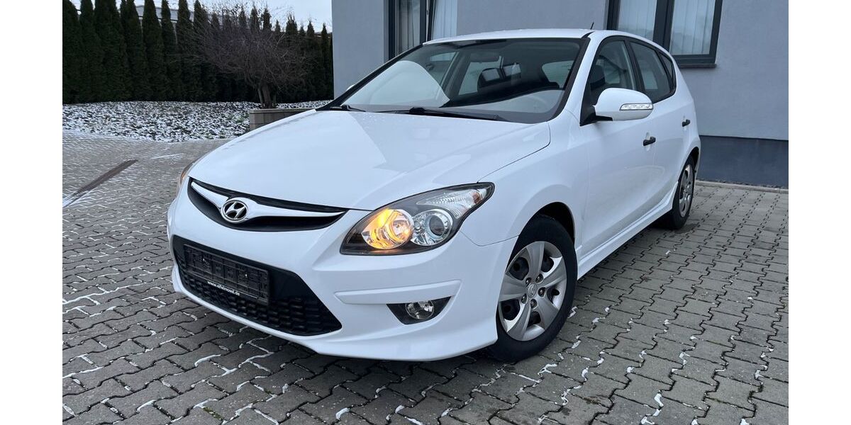 Hyundai i30 129.000 km 4.800 &euro; Remagen 53424