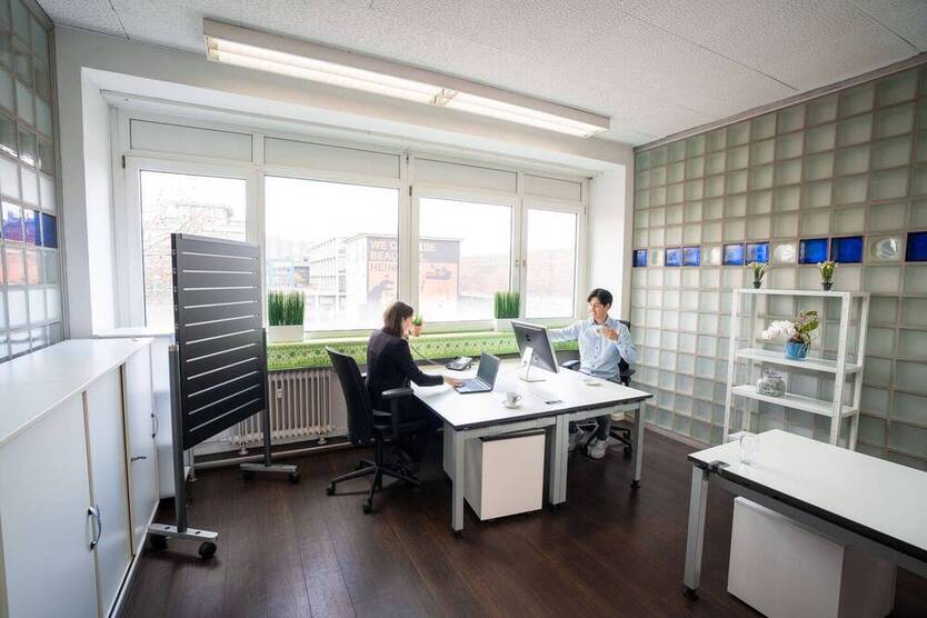 Ostend - Schöne Büros mit Dachterrasse und perfekter Anbindung - All-in-Miete