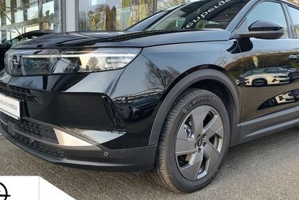 Opel Grandland (X) 8.216 km 28.400 &euro; Düsseldorf 40625