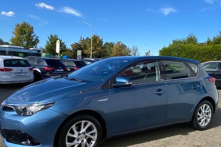 Toyota Auris 125.000 km 12.990 € Goslar 38644