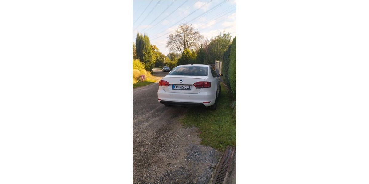VW Jetta 121.000 km 9.800 &euro; Wesel 46485
