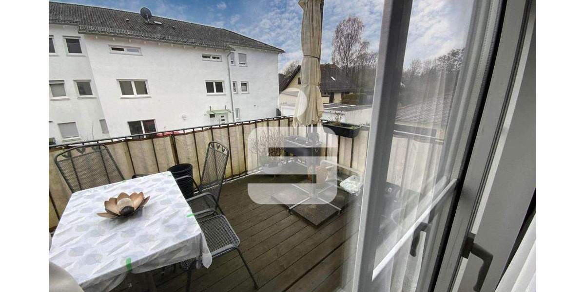 Etagenwohnung Maxhütte-Haidhof Maxhütte - 4 Zimmer, 106 m&sup2;, 219.000&euro; | Angebot:25674604