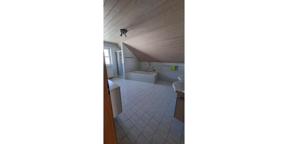 Einfamilienhaus Osterhofen - 5 Zimmer, 126 m&sup2;, 450.000&euro; | Angebot:26538427