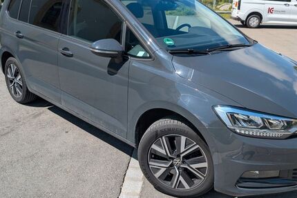 VW Touran 114.800 km 22.999 &euro; Waldburg 88289