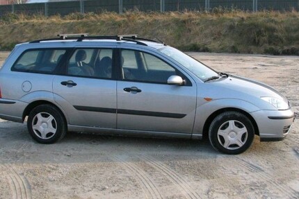 Ford Focus 198.000 km 2.199 € Hamburg 20038