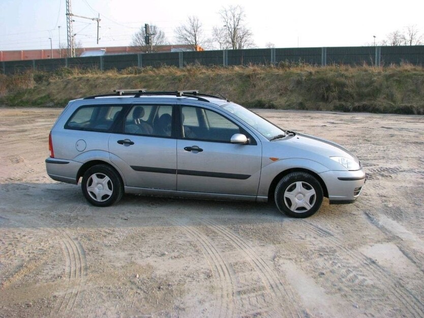Ford Focus 198.000 km 2.199 € Hamburg 20038
