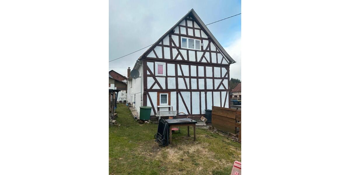 Einfamilienhaus Haiger - 7 Zimmer, 140 m&sup2;, 135.000&euro; | Angebot:27081694