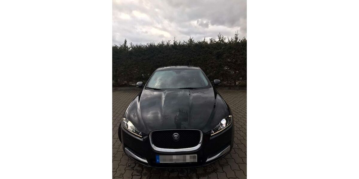 Jaguar XF 230.123 km 8.499 &euro; Marktredwitz 95615