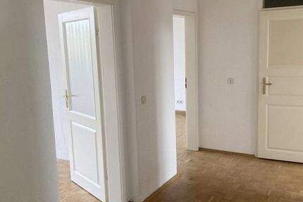 Attraktive vermietete 73,8 m² 3-Raum Wohnung mit Balkon (1.OG) in Radebeul 3 zimmer