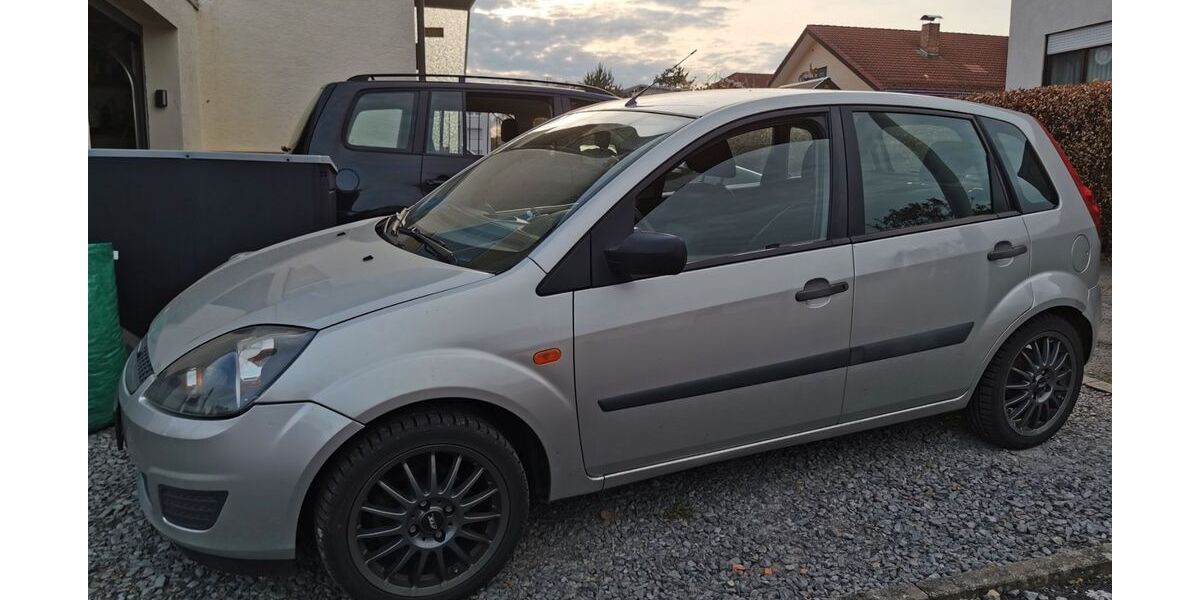 Ford Fiesta 209.500 km 2.500 &euro; Hardheim 74736