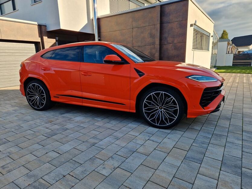 Lamborghini Urus 3.950 km 339.000 € Renchen 77871
