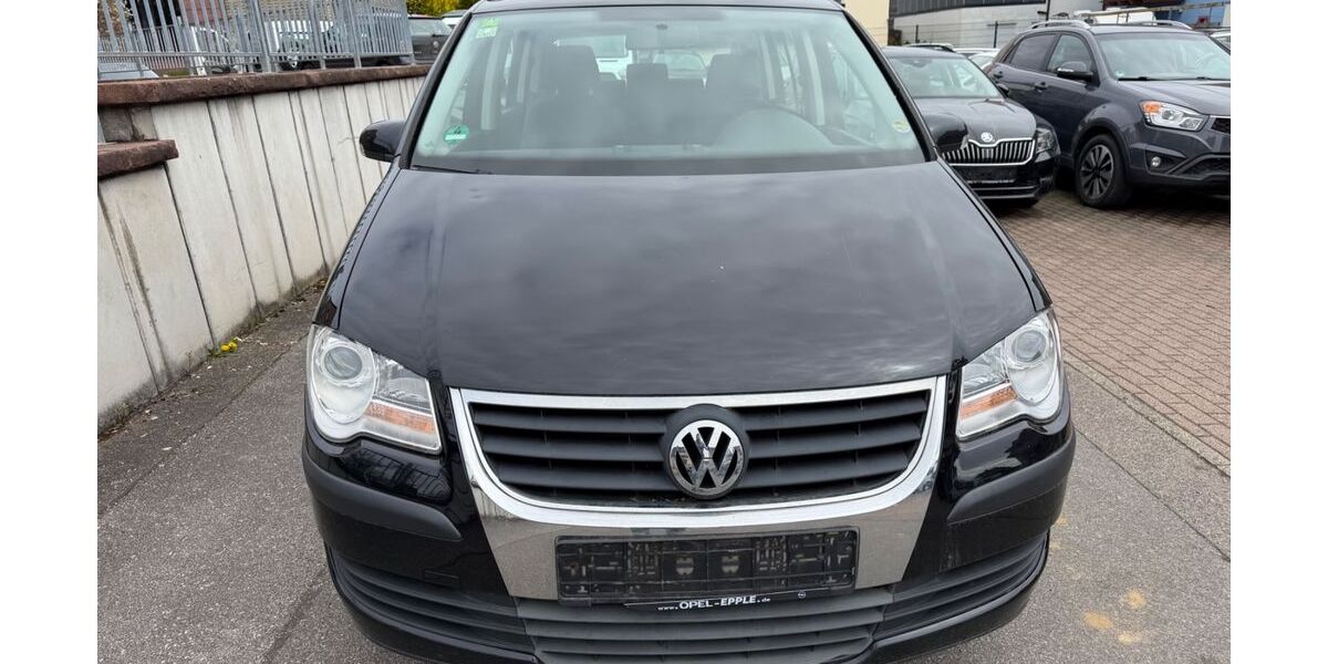 VW Touran 211.000 km 2.199 &euro; Freudenstadt 72250