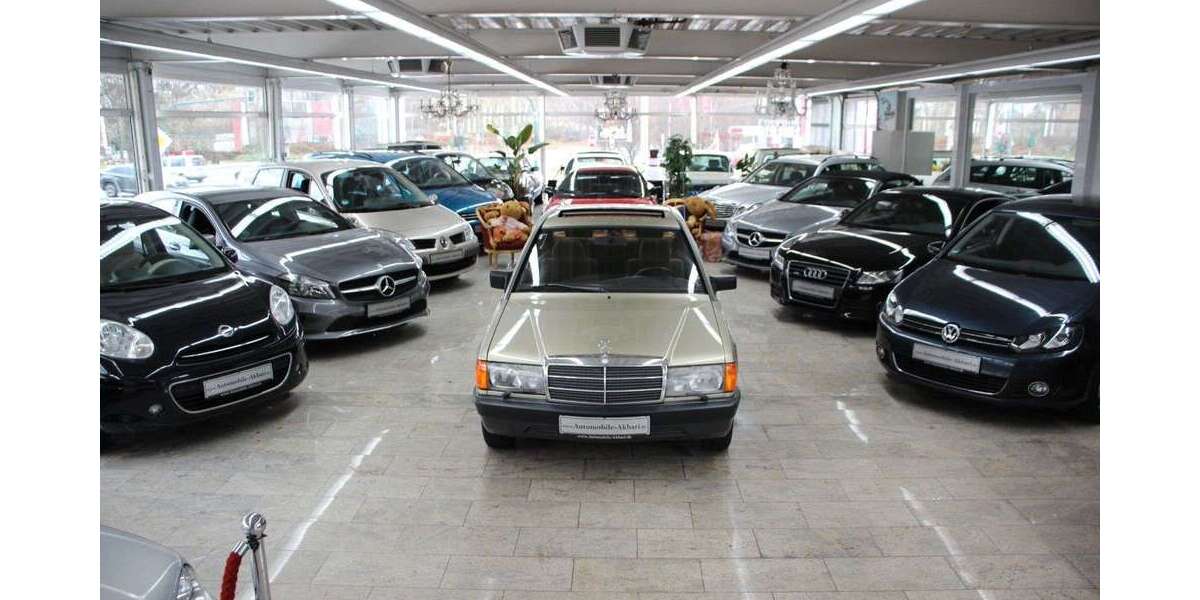 Mercedes-Benz 190 100.000 km 12.850 &euro; Essen 45356