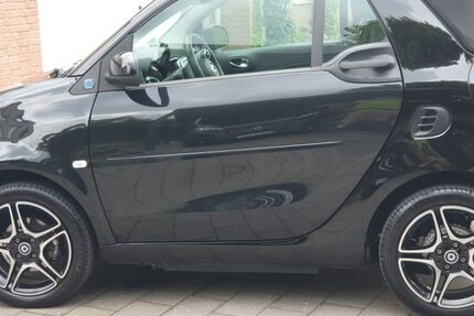 Smart ForTwo 24.000 km 11.900 € Düren 52355