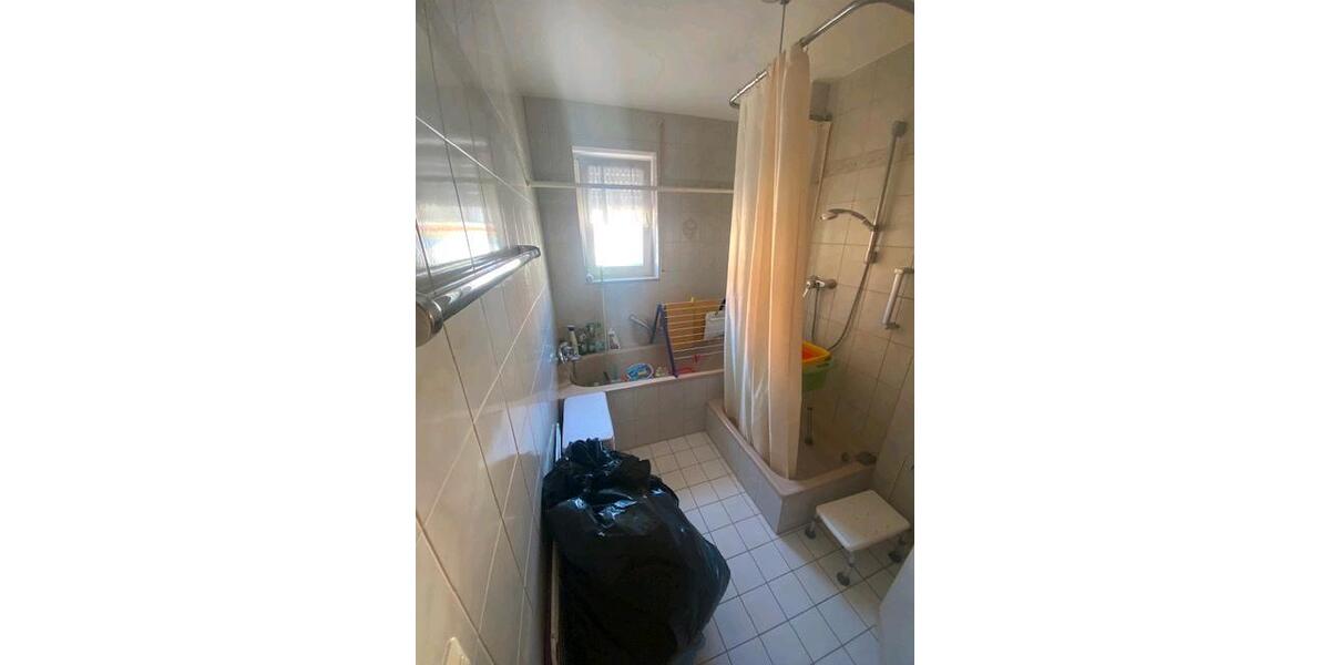 Etagenwohnung Allensbach - 3 Zimmer, 85 m&sup2;, 1.300&euro; | Angebot:26431305