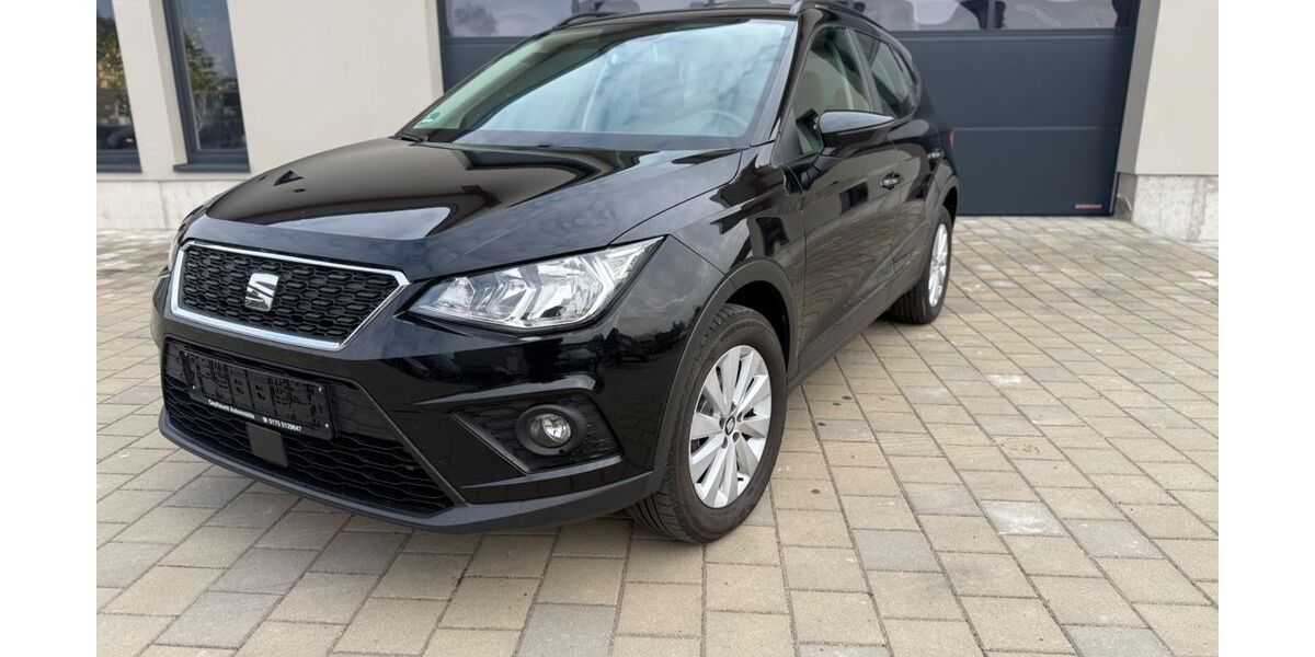 Seat Arona 76.700 km 12.990 &euro; Mantel 92708