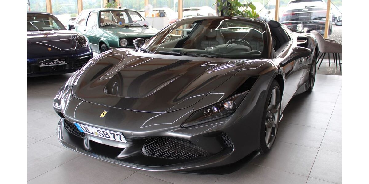 Ferrari F8 6.000 km 339.000 &euro; Amstetten 73340