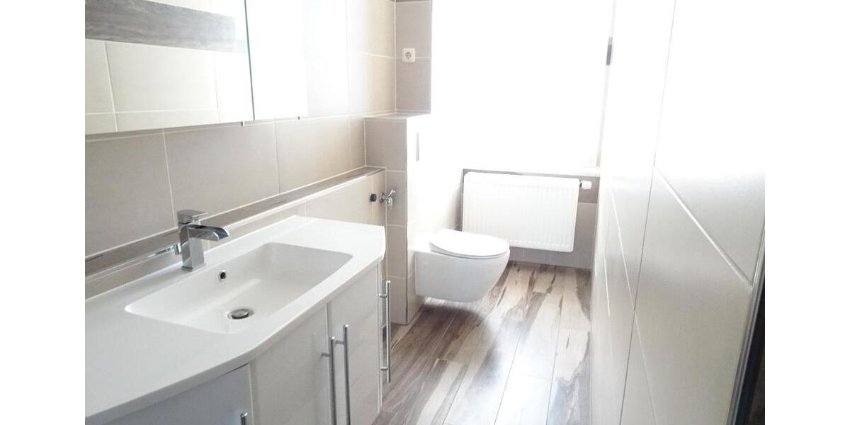 Etagenwohnung Schönebeck (Elbe) - 2 Zimmer, 60 m&sup2;, 450&euro; | Angebot:26421463