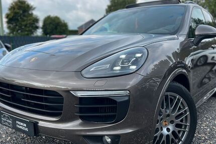 Porsche Cayenne 241.500 km 25.990 € Stolberg 52222