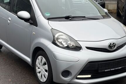 Toyota Aygo (X) 96.000 km 3.500 € Mietingen 88487