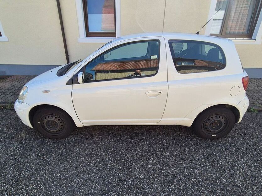 Yaris