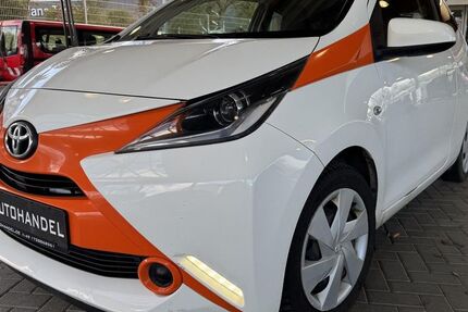 Toyota Aygo (X) 134.100 km 8.900 &euro; Buxtehude 21614